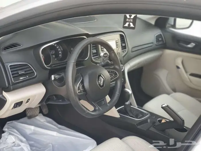 رينو ميجان 2020 11