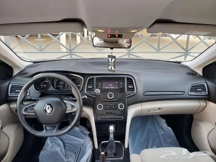 رينو ميجان 2020 8