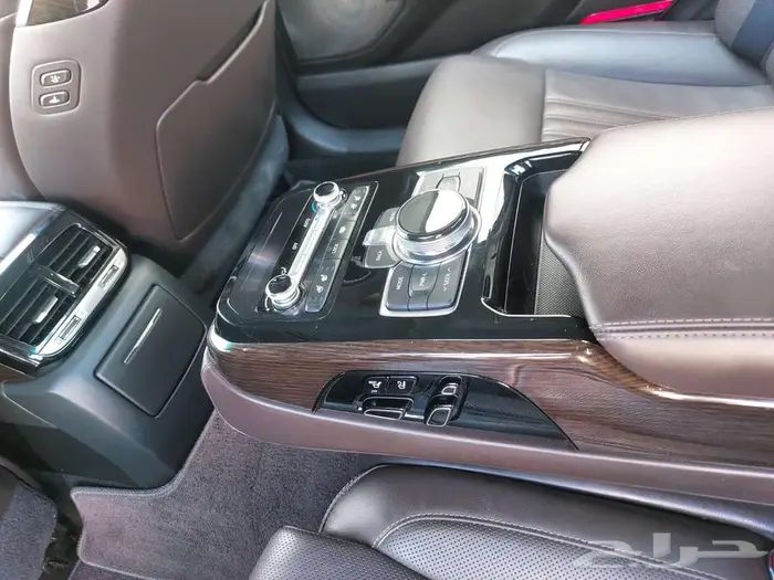 جينسيس G90 2017 رويال V6 فل نظيفة وكالة 26