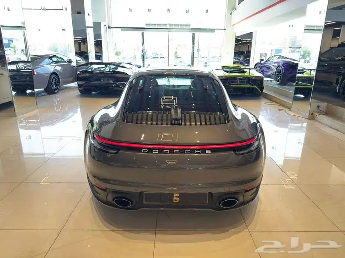 بورش 911 كاريرا 2021 5