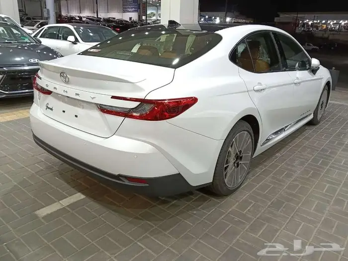 تويوتا كامري جراندي م 2025 - سعودي 4