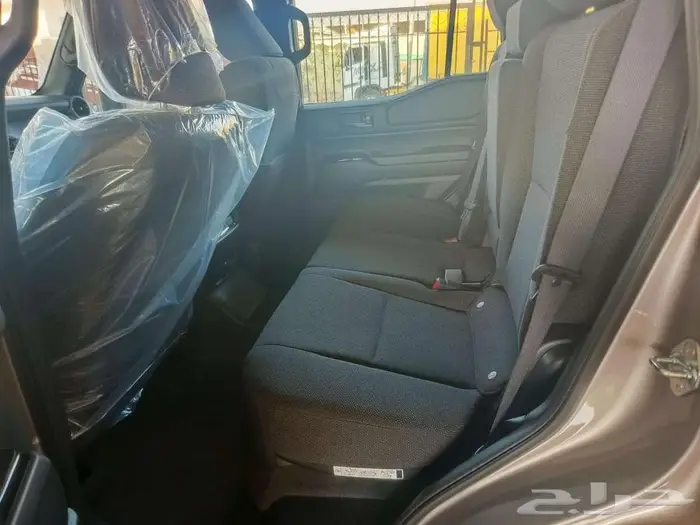 تويوتا برادو تي اكس ال 1 ذهبي غامق بنزين 2026 اقل سعر 5