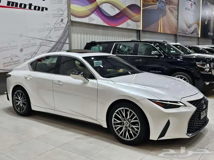 لكزس is 350 ارنوب 2023 2