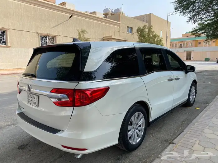هوندا أوديسي 2020 نص فل نظيف 5