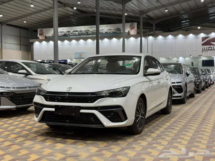 ام جي 5 الشكل الجديد والقديم 2025 بافضل سعر وانظمة تقسيط 5