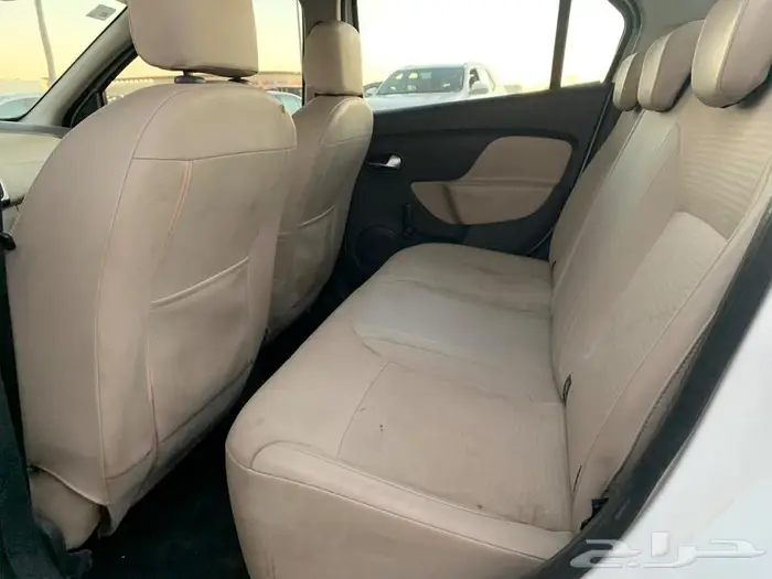 رينو مديل 2020 5