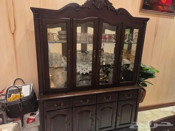 طاولة طعام 3