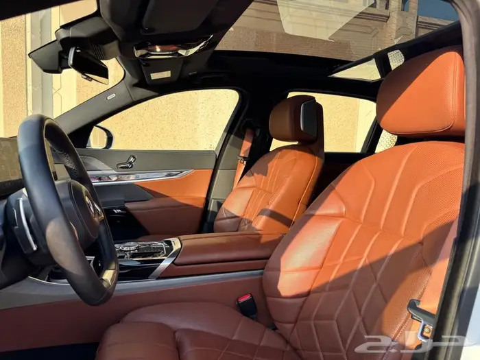 للبيع bmw 735 موديل 2023 9