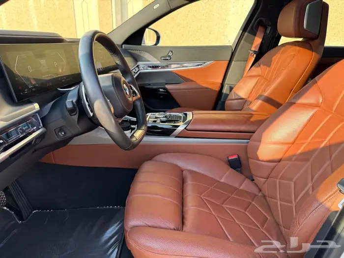 للبيع bmw 735 موديل 2023 8