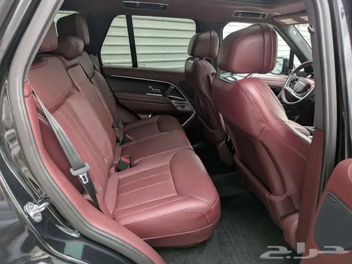 لاند روفر رنج روفر فوج 2023 V8 مواصفات والوان مميزه 11