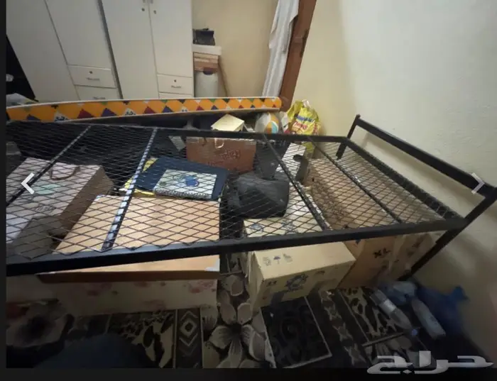 مراية زينه و 2 كمودينه و سرير جديد مجانا بشرط أخده اليوم 3