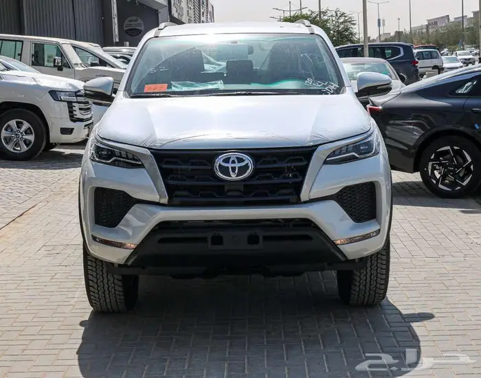 تويوتا فورشنر بنزبن وديزل دبل وبدون دبل 25 و 26 كاش واقساط 1