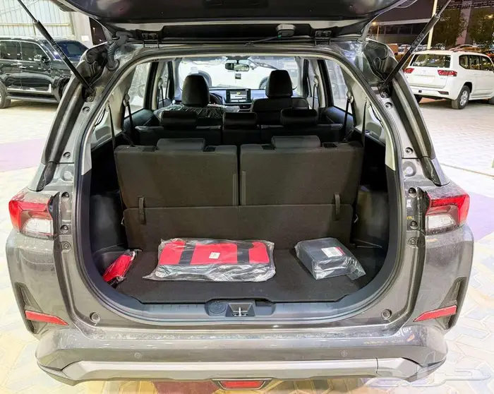 تويوتا فيلوز GLX بنزين 2025 8