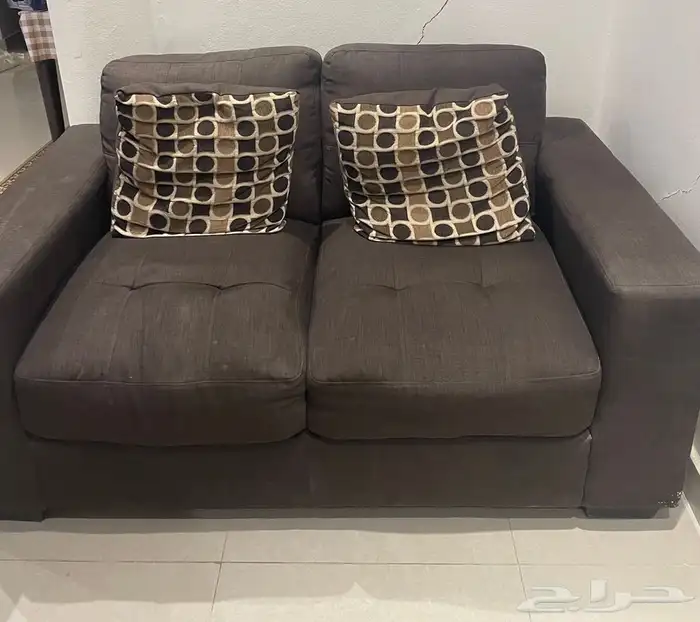 كنب 6 كراسي مع طاولة كبيره و صغيره ايكيا 1