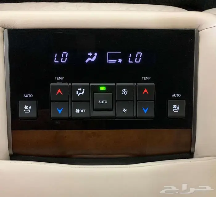 لكزس LX 570 2017 31