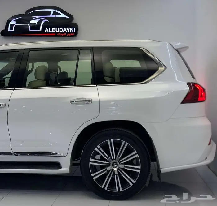 لكزس LX 570 2017 9