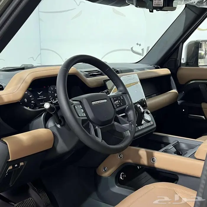 لاندروفر ديفندر 6 سلندر HSE دبل بنزين سعودي تماتيك 2026 7