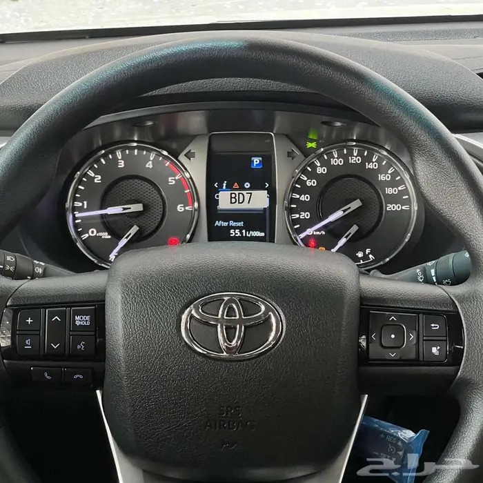 هايلوكس SGLX م2.4 غمارتين فل كامل دبل ديزل تماتيك 2025 10