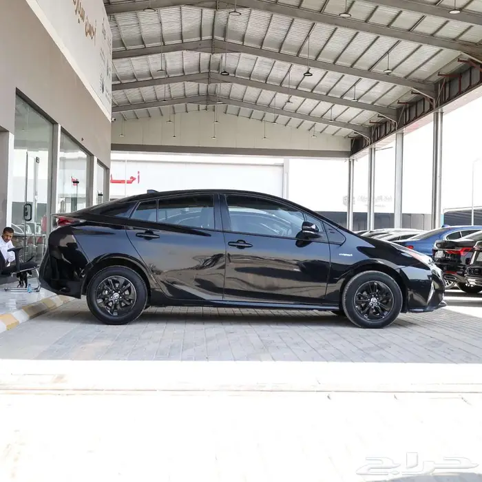 تويوتا بريوس هايبرد فل كامل موديل 2018 3