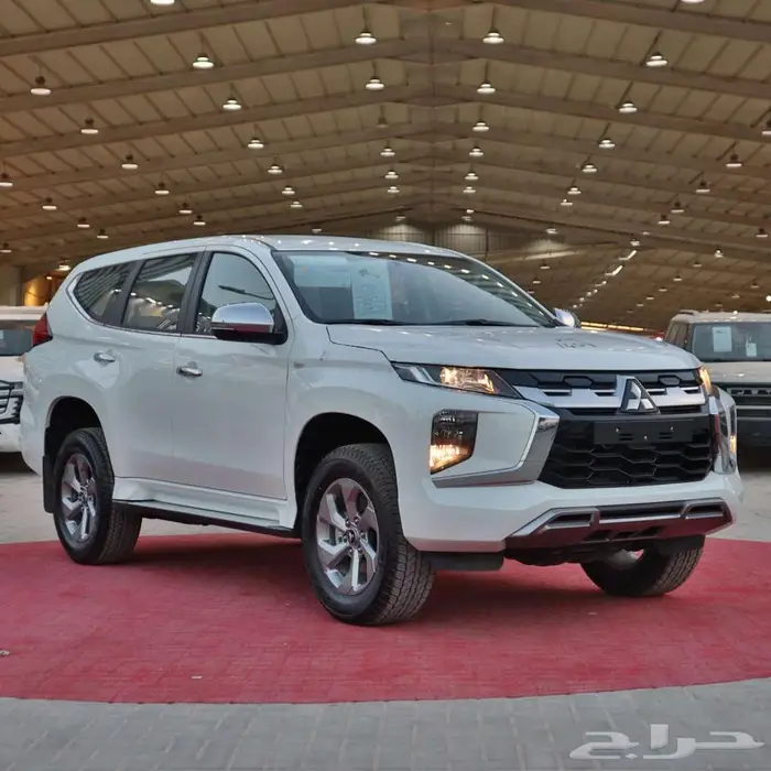 ميتسوبيشي مونتيرو سبورت ستاندر دبل و نص فل 2025 بنزين 3