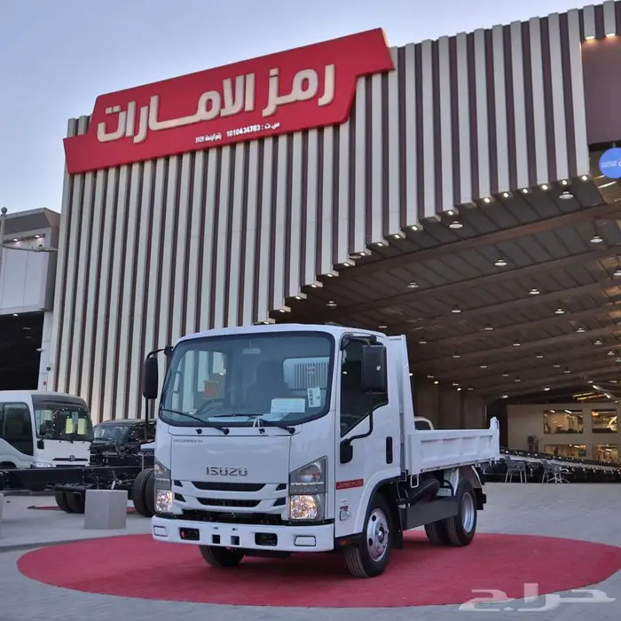 ايسوزو قلاب3 طن 2025 ياباني. 10