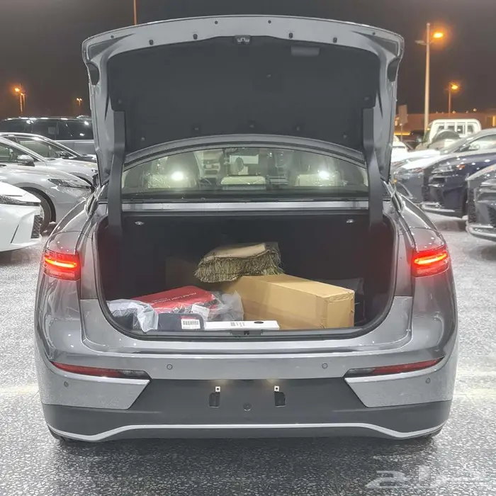 كراون برستيج هايبرد 2026 السعر 141450 11