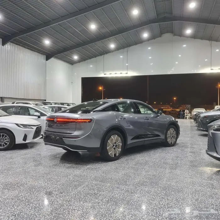 كراون برستيج هايبرد 2026 السعر 141450 2