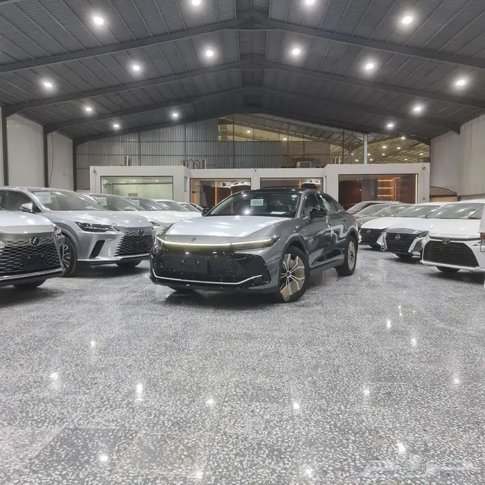 كراون برستيج هايبرد 2026 السعر 141450 1