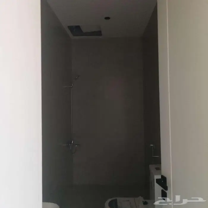 للايجار شقة عزاب حي القادسية بسعر 2500 شهريا   عرض رقم 1444H 1