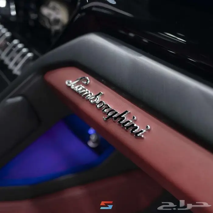 لامبورجيني اوروس موديل 2021 24