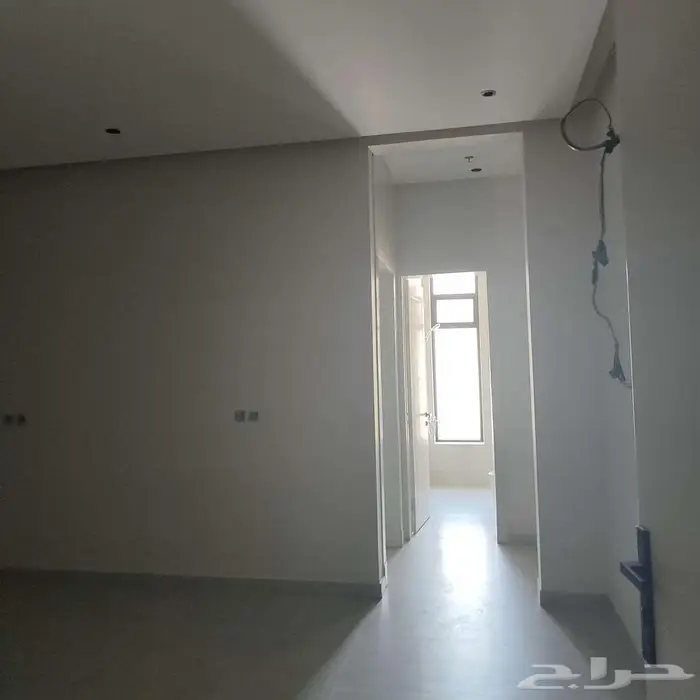 للايجار شقة عزاب حي القادسية بسعر 2500 شهريا   عرض رقم 1442H 0