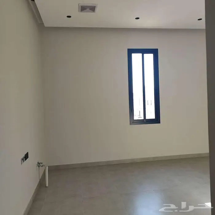 للايجار شقة عزاب حي القادسية بسعر 2500شهريا   عرض رقم 1441 H 0