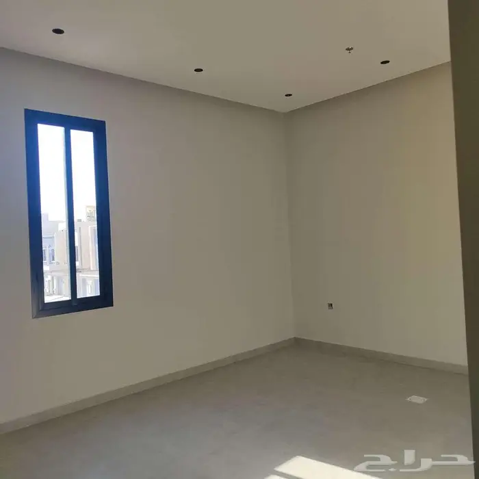 للايجار شقة عزاب حي القادسية بسعر 2500شهريا   عرض رقم 1441 H 3