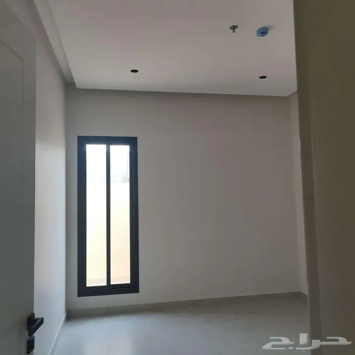 للايجار شقة عزاب حي القادسية بسعر 2500شهريا   عرض رقم 1441 H 4