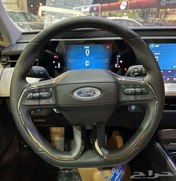 جديد فورد تورس تيتانيوم 2026 11