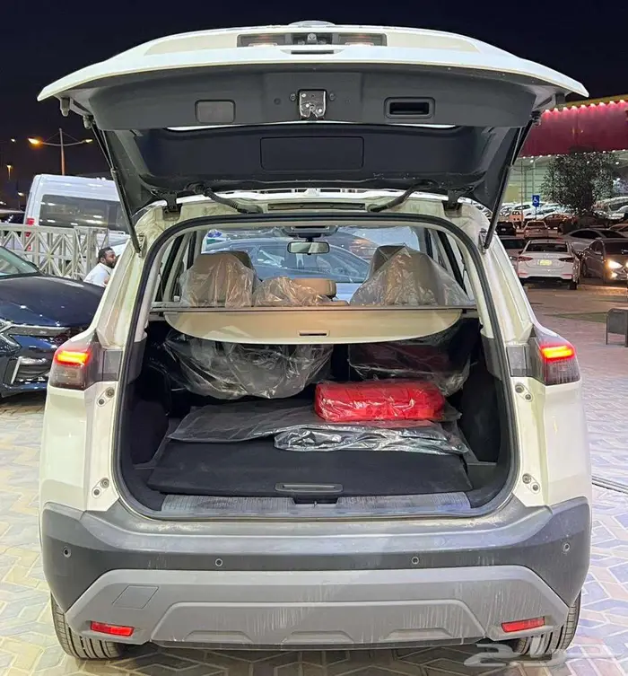 نيسان اكس تريل S ستاندر 2025 دبل و بدون 4