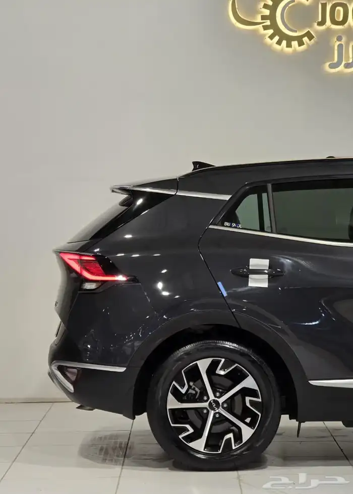 كيا سبورتاج موديل 2023 بحالة الوكالة 7