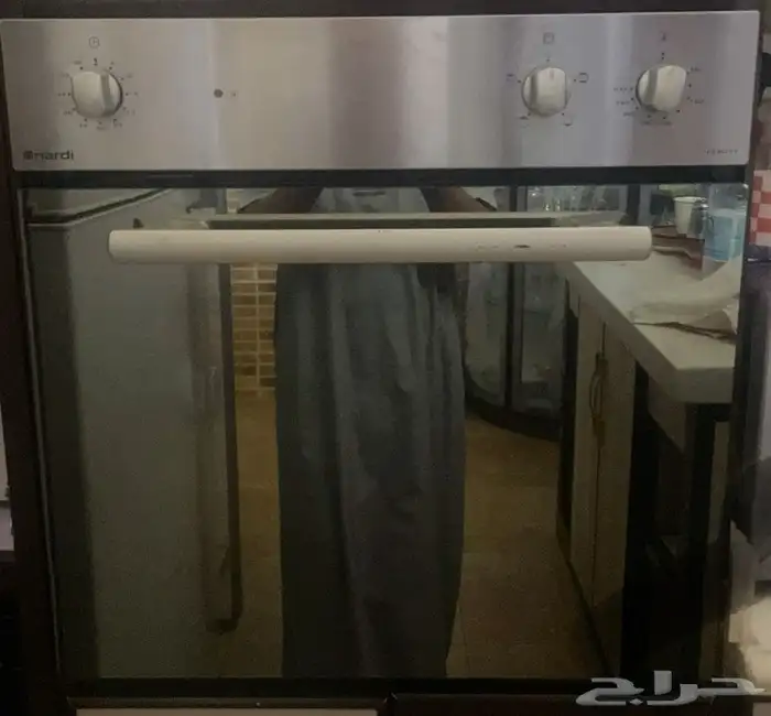 للبيع مكيفين و ميكرويف و فرن كهربائي 3