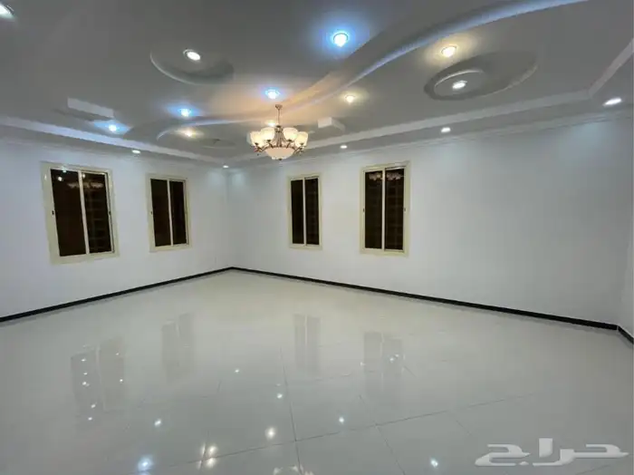 دور 5 غرف للايجار حي السحيلي 7