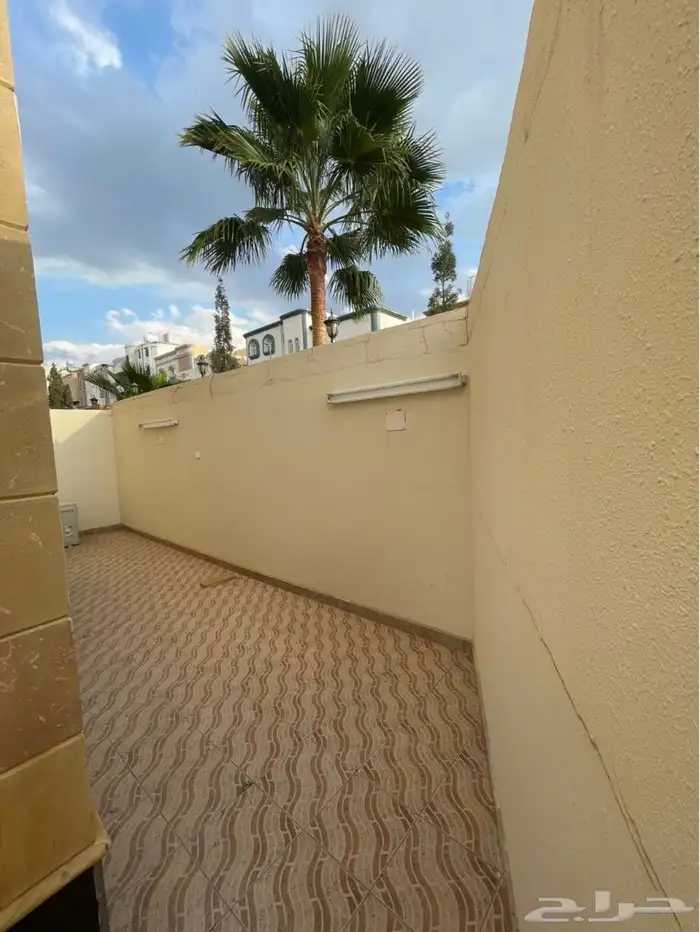 دور 5 غرف للايجار حي السحيلي 0