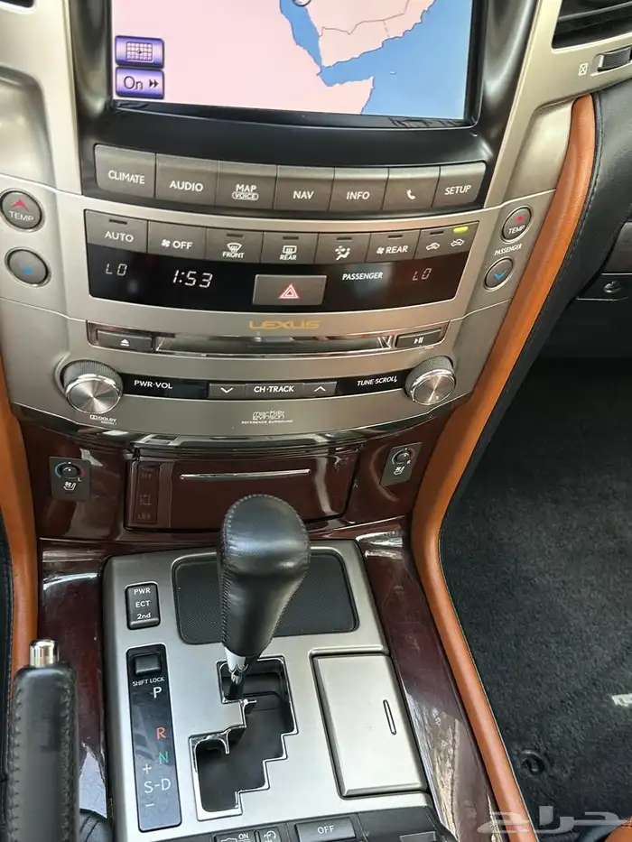 لكزس LX570فل كامل 2012 56