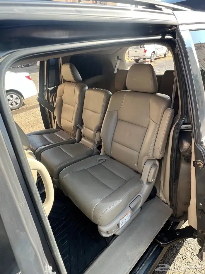 هوندا اوديسي موديل 2015 للبيع 11