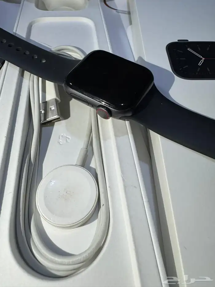 للبيع ساعة ابل اصدار 6 (40 مم) يدعم شريحة 0