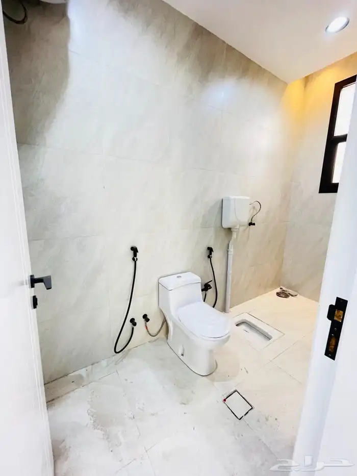 للبيع روف علوي مع ملحق با الخميس موقع مميز جدا من 650 الف 30