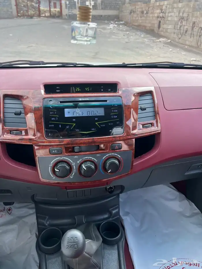 هايلوكس 2015 مخزن شبه جديد فل كامل سعودي GLX مشروط وكاله 13