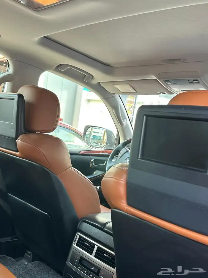 لكزس LX570فل كامل 2012 48
