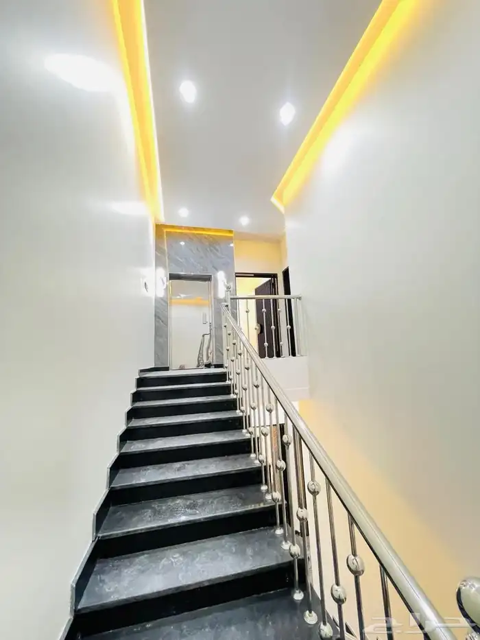 للبيع روف علوي مع ملحق با الخميس موقع مميز جدا من 650 الف 20