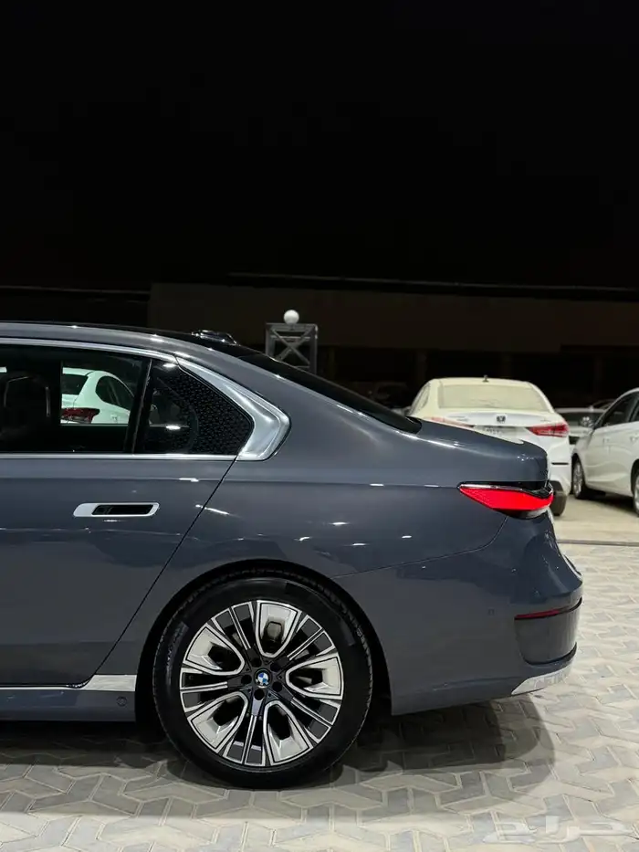 بي ام دبليو 735 2023 اسعار مناسبة فل ناغي كامل تحت الضمان 5