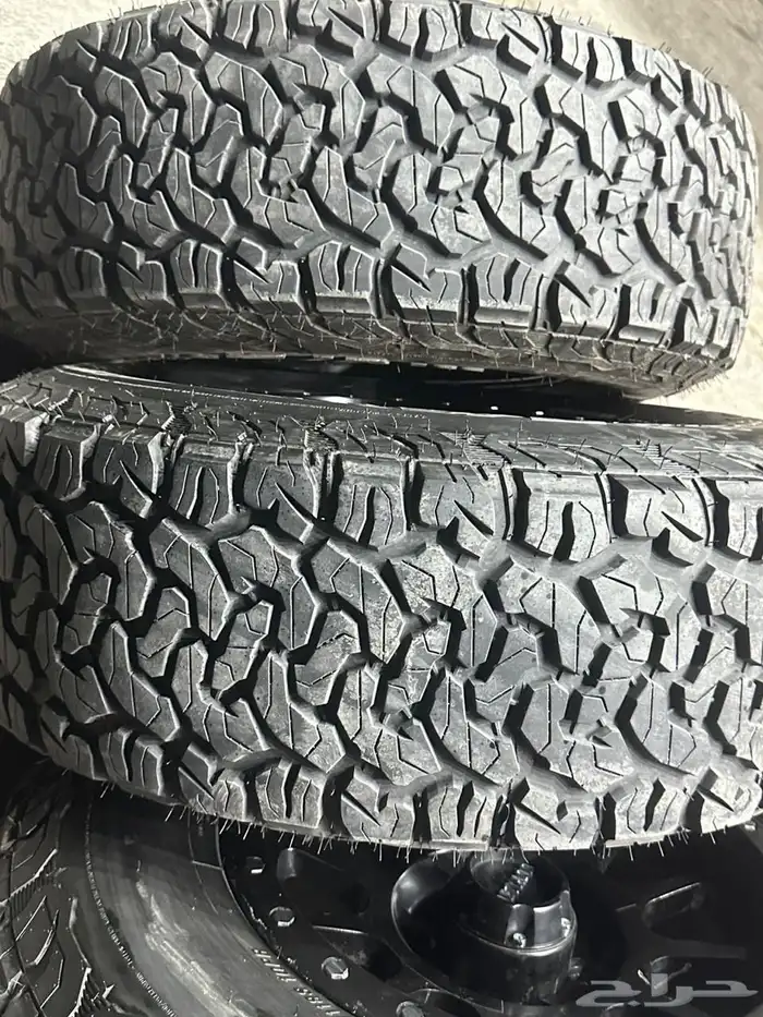 جنوط ميثود 6 مسمار مع كفرات نص حجري مقاس 17 10