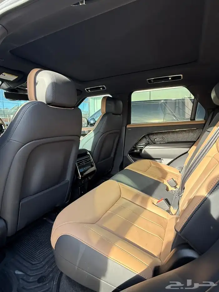 رنج روفر سبورت موديل 2023 بسعر خيااالي 4